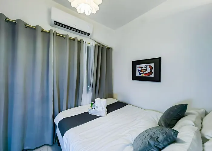 Citispace 1br Condotel At Fame Residences #fm09b