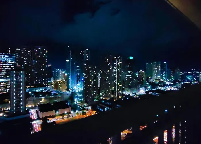 Citispace 1br Condotel At Fame Residences #fm09b Apartment *