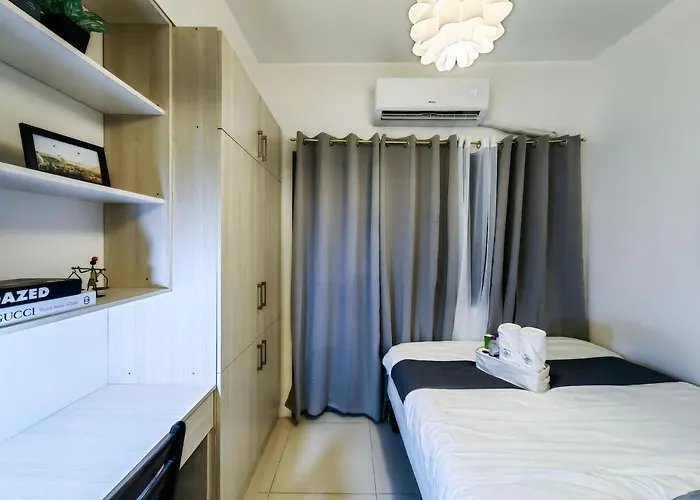 Citispace 1br Condotel At Fame Residences #fm09b Manila